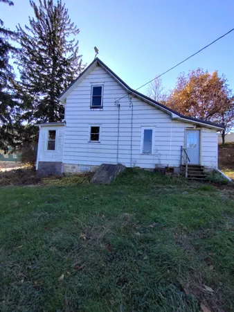 $200,000 | 27891 Co Hwy X, Cashton, WI 54619