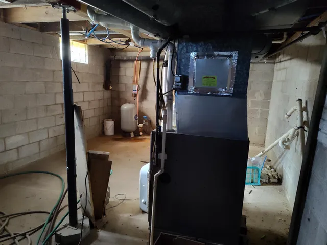 $200,000 | 27891 Co Hwy X, Cashton, WI 54619