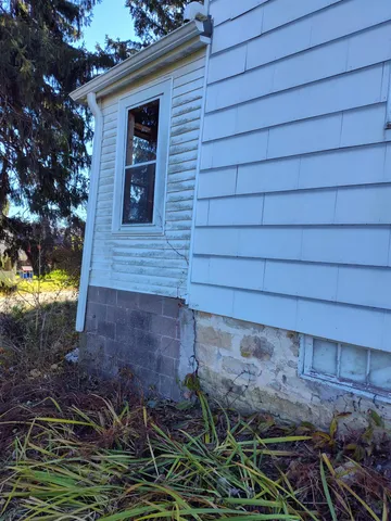 $200,000 | 27891 Co Hwy X, Cashton, WI 54619