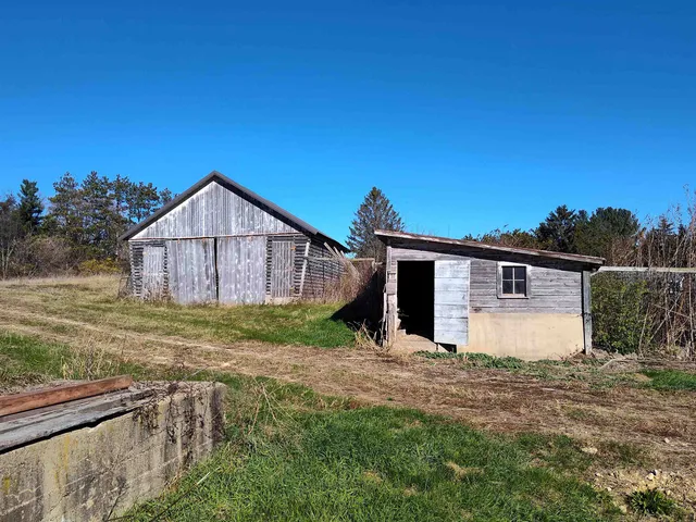 $200,000 | 27891 Co Hwy X, Cashton, WI 54619