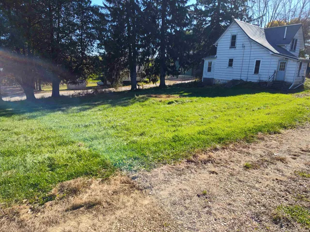 $200,000 | 27891 Co Hwy X, Cashton, WI 54619