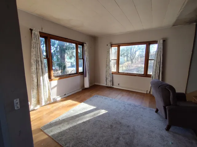 $200,000 | 27891 Co Hwy X, Cashton, WI 54619