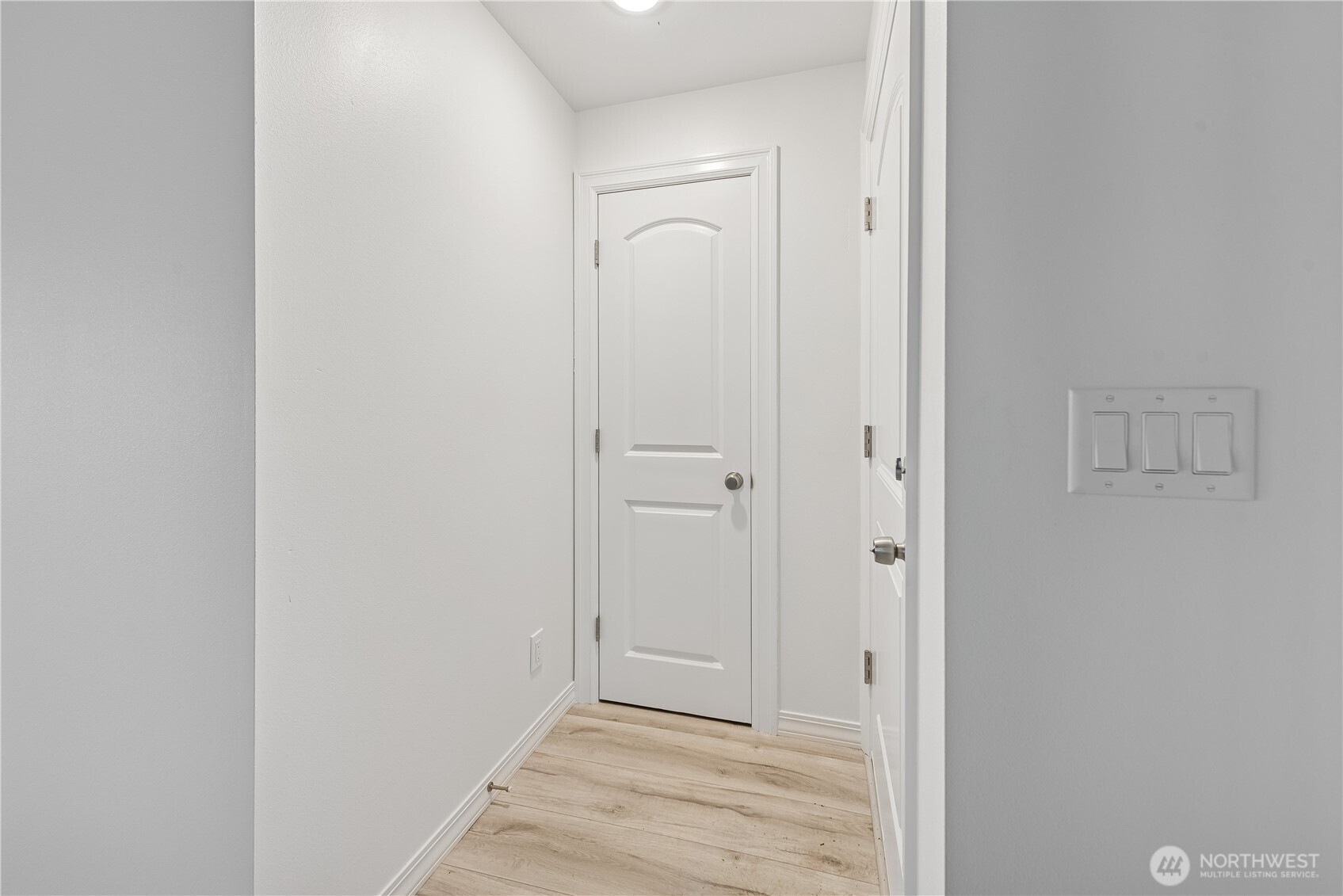 4559 12th Avenue South Seattle, WA 98108 - Photo 2 of 12