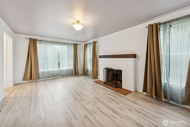 $749,950 | 4559 12th Avenue South, Seattle, WA 98108