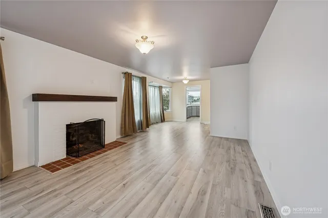 $749,950 | 4559 12th Avenue South, Seattle, WA 98108