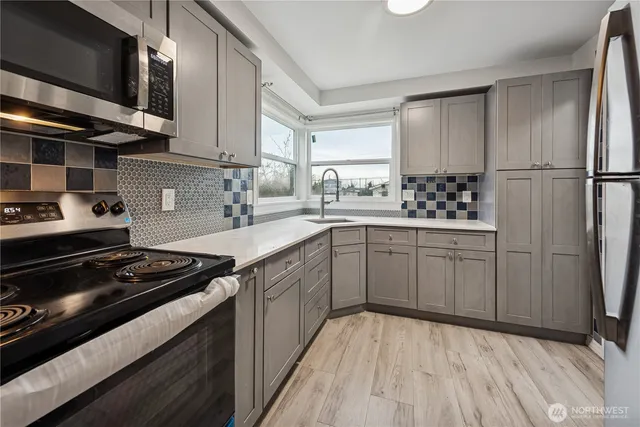 $749,950 | 4559 12th Avenue South, Seattle, WA 98108