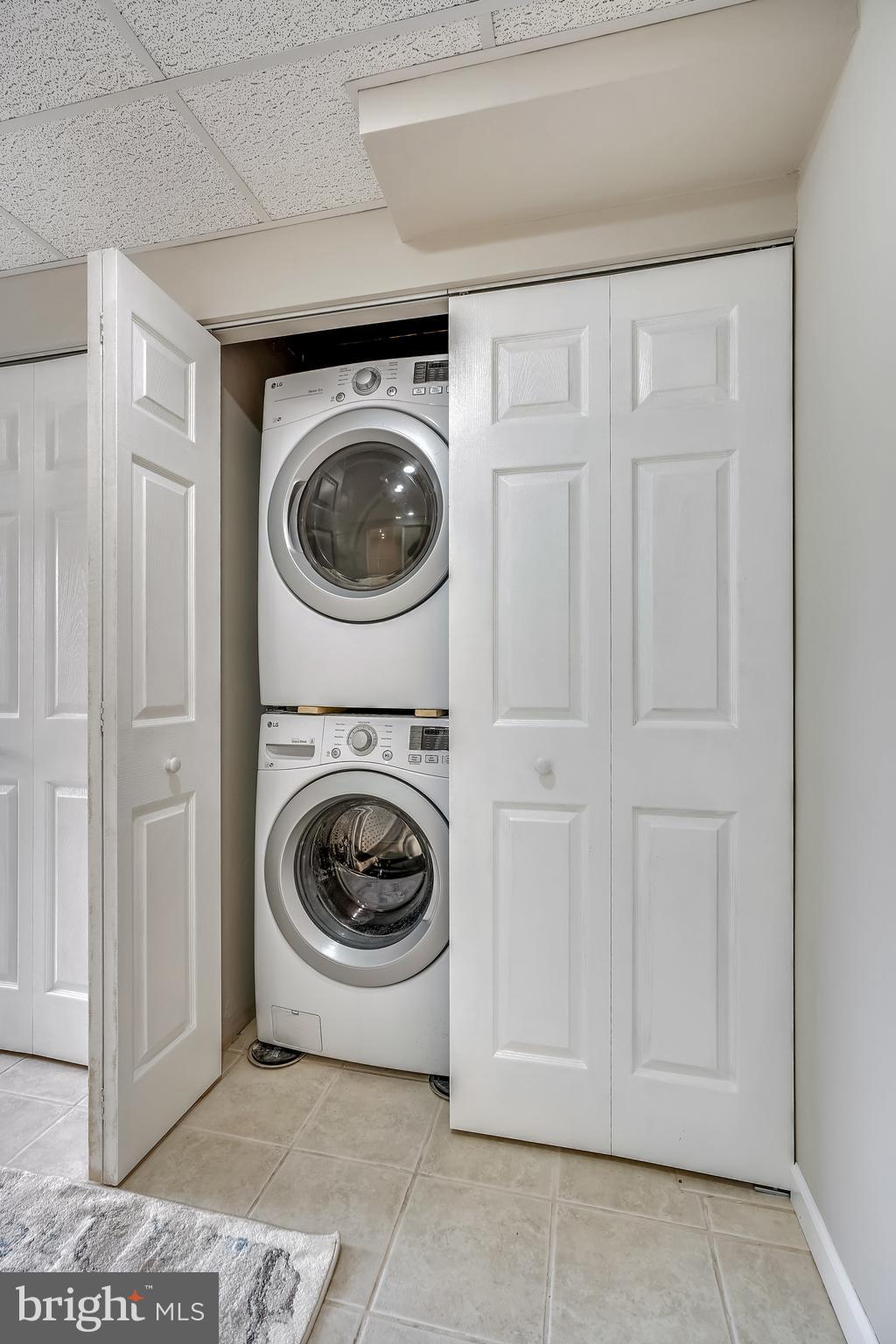 4383 London Bridge Road Finksburg, MD 21048 - Photo 28 of 34 State of the art washer and dryer