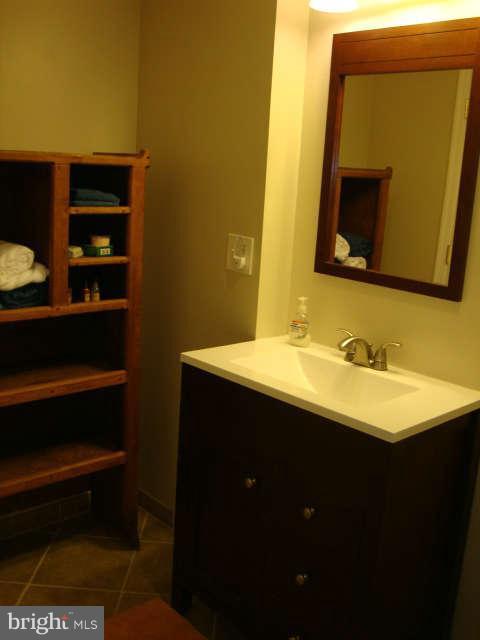 3311 Dublin Manor Road Street, MD 21154 - Photo 18 of 30 LL new Full bath w/tile floors