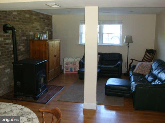 3311 Dublin Manor Road Street, MD 21154 - Photo 20 of 30 LL Family Room w/Pellet stove