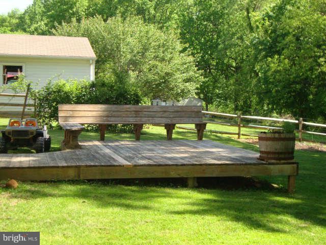 3311 Dublin Manor Road Street, MD 21154 - Photo 25 of 30 Deck