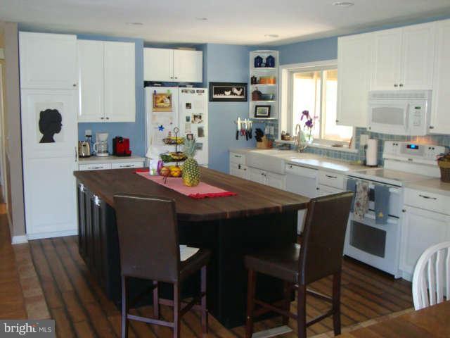 3311 Dublin Manor Road Street, MD 21154 - Photo 6 of 30 updated kitchen, newer appliances.