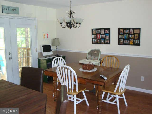 3311 Dublin Manor Road Street, MD 21154 - Photo 8 of 30 Eat-in Kitchen/slider to screened porch