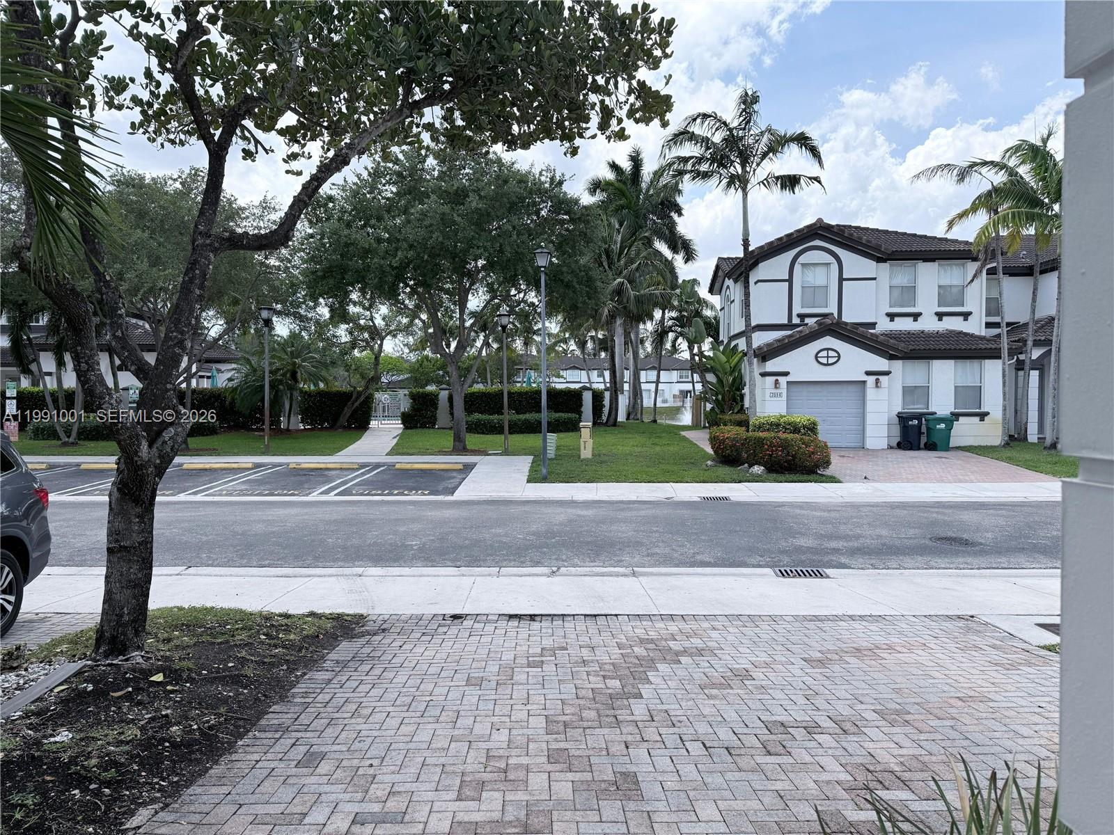 7809 Northwest 114th Path Doral, FL 33178 - Photo 2 of 23