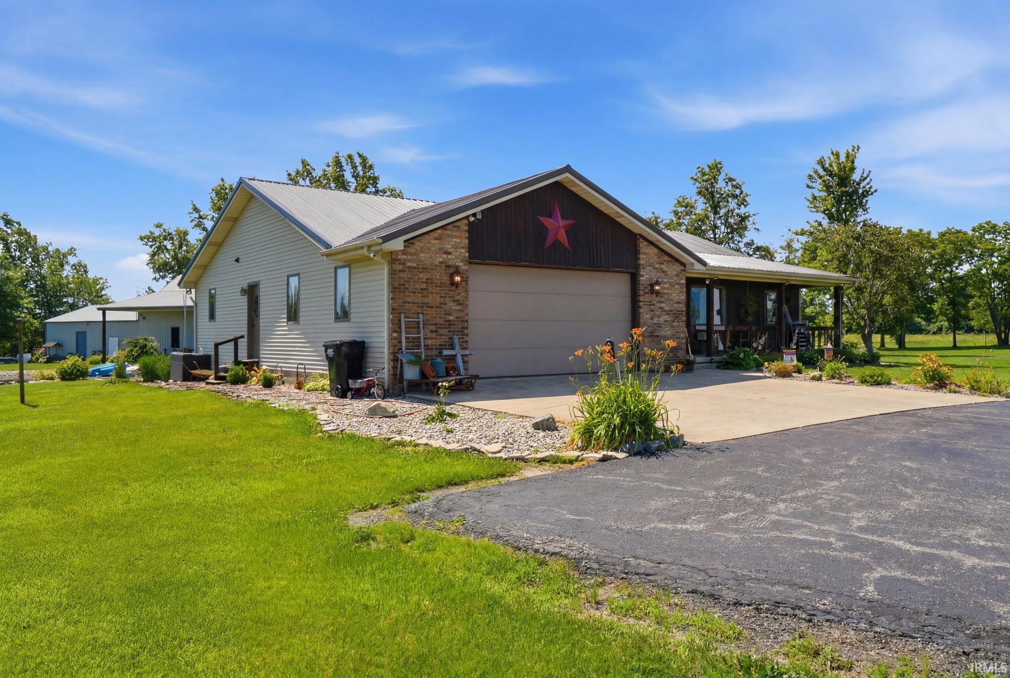 15001 Brunson Road Hoagland, IN 46745 - Photo 3 of 50