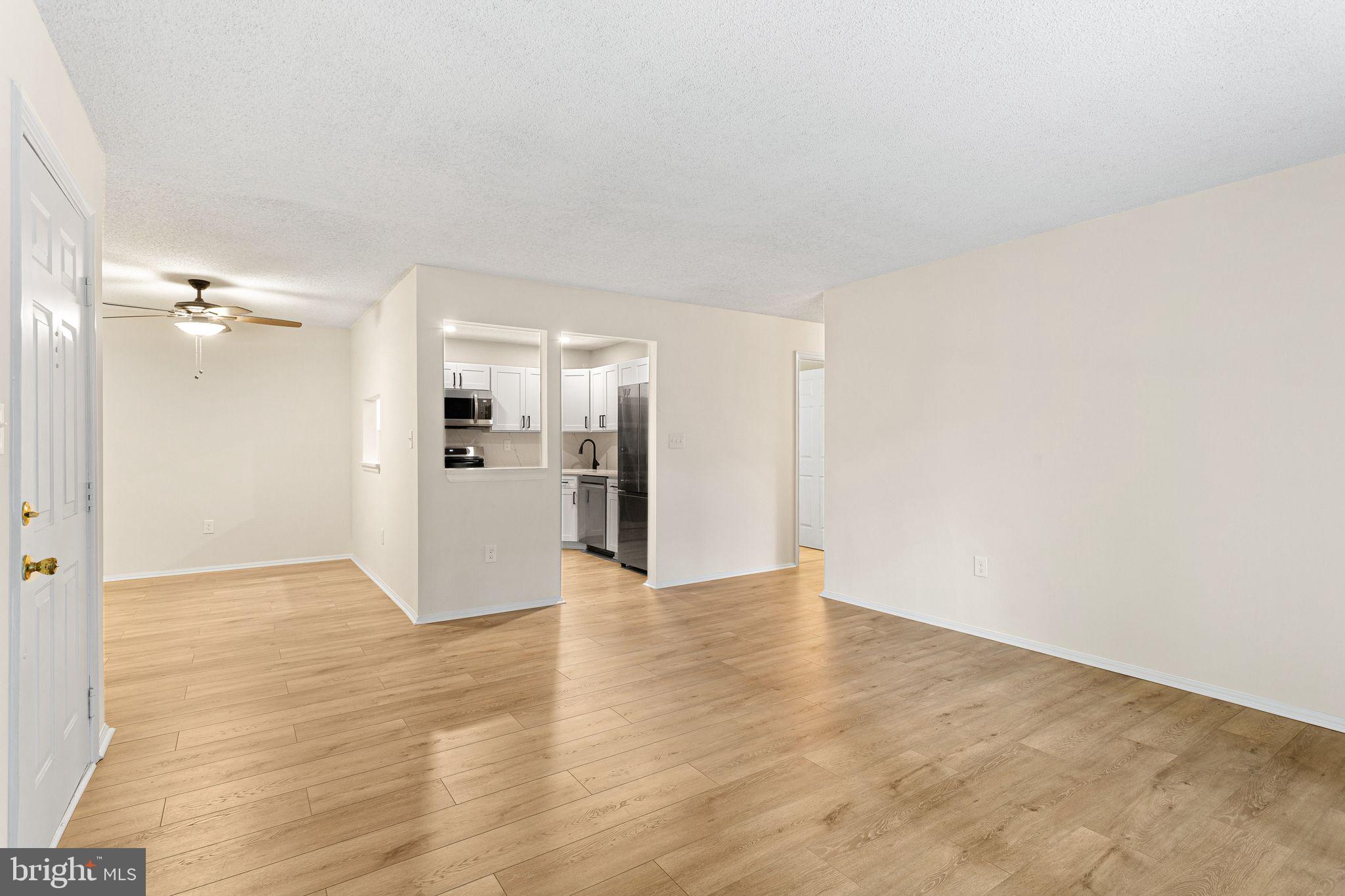 77 Cheverny Court Hamilton, NJ 08619 - Photo 7 of 30