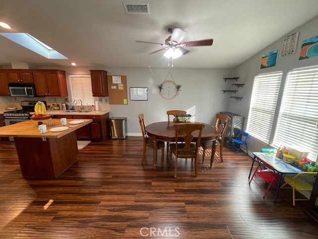 15181 Van Buren Boulevard, Unit 22 Riverside, CA 92504 - Photo 16 of 56