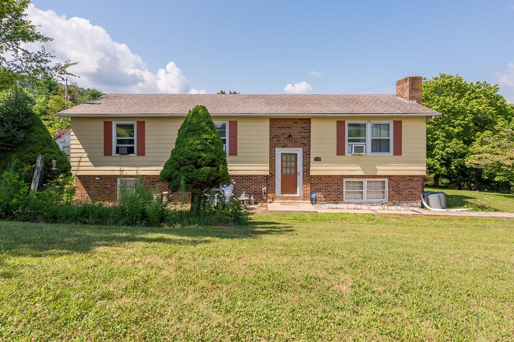 152 High Ridge Lane Bland, VA 24315 - Photo 3 of 74 Gallery Image 3