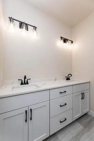 $492,860 | 10311 Burgundy Drive, Horace, ND 58047