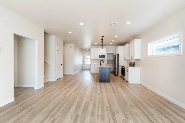 $492,860 | 10311 Burgundy Drive, Horace, ND 58047