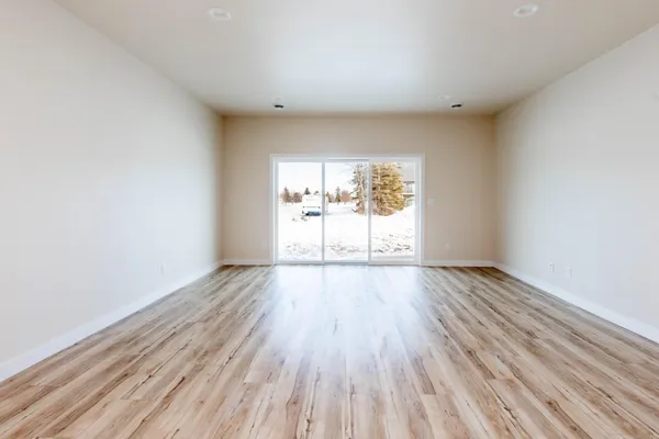 $492,860 | 10311 Burgundy Drive, Horace, ND 58047