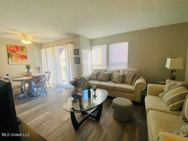 113 Molokai, Unit D Diamondhead, MS 39525 - Photo 5 of 21 IMG_5480