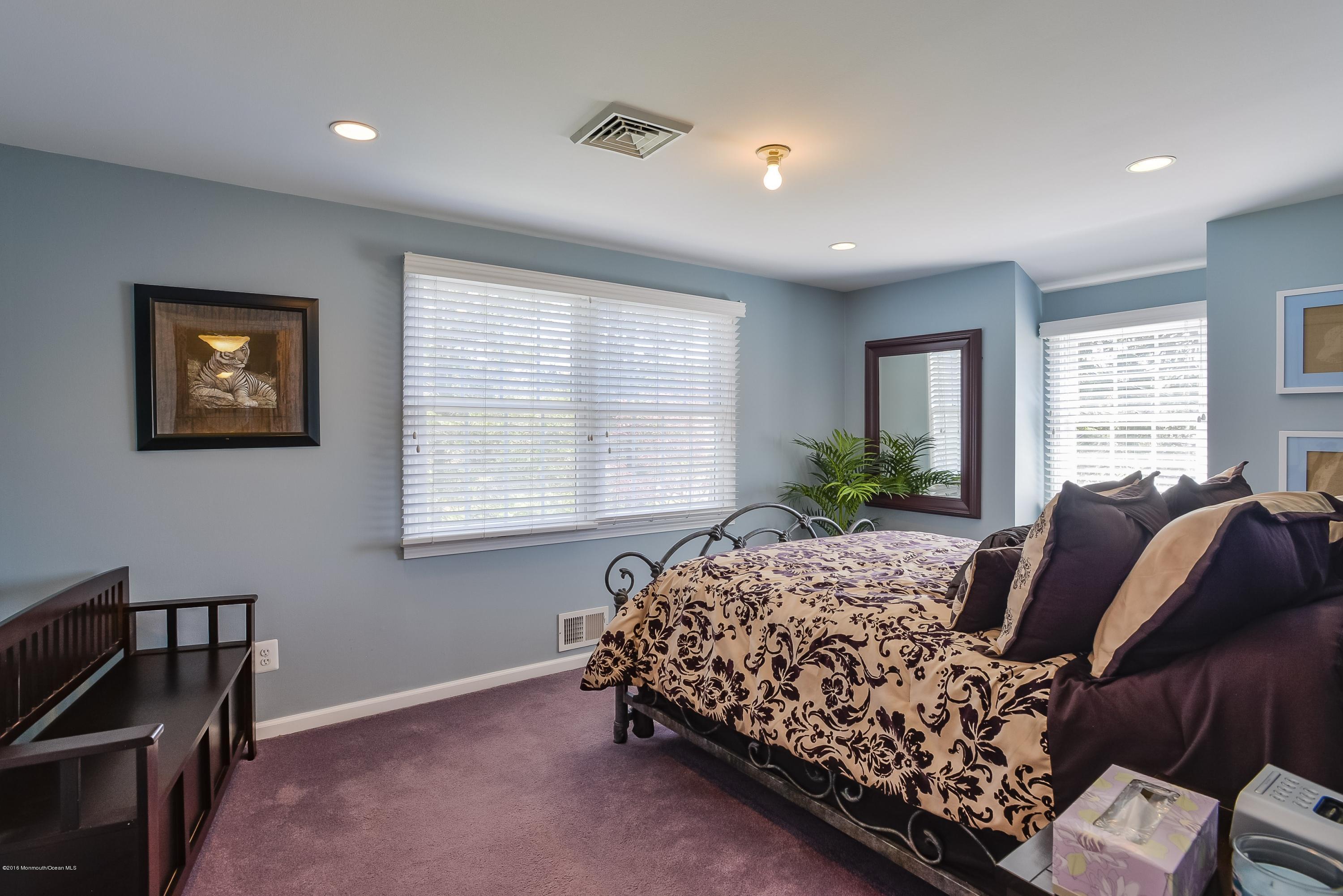 29 Woodhollow Road Colts Neck, NJ 07722 - Photo 16 of 27 016_Bedroom