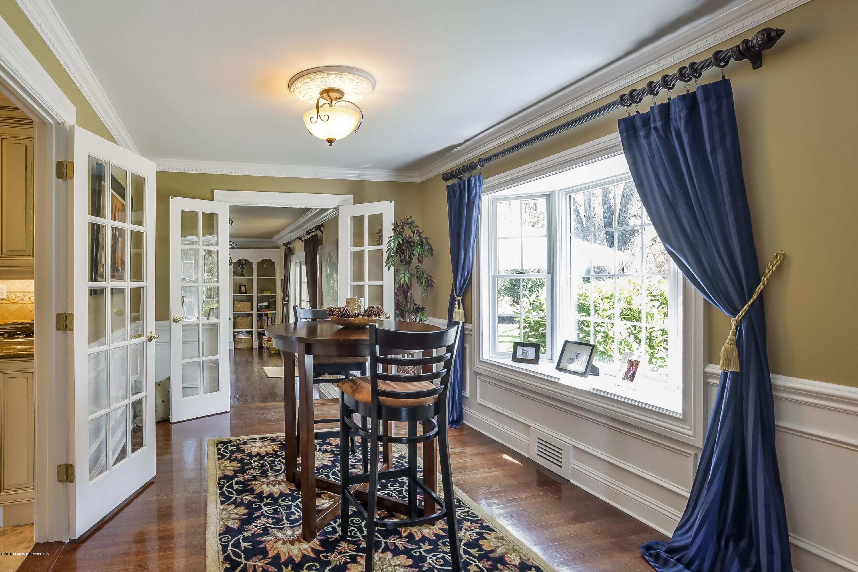 29 Woodhollow Road Colts Neck, NJ 07722 - Photo 6 of 27 006_Breakfast Area
