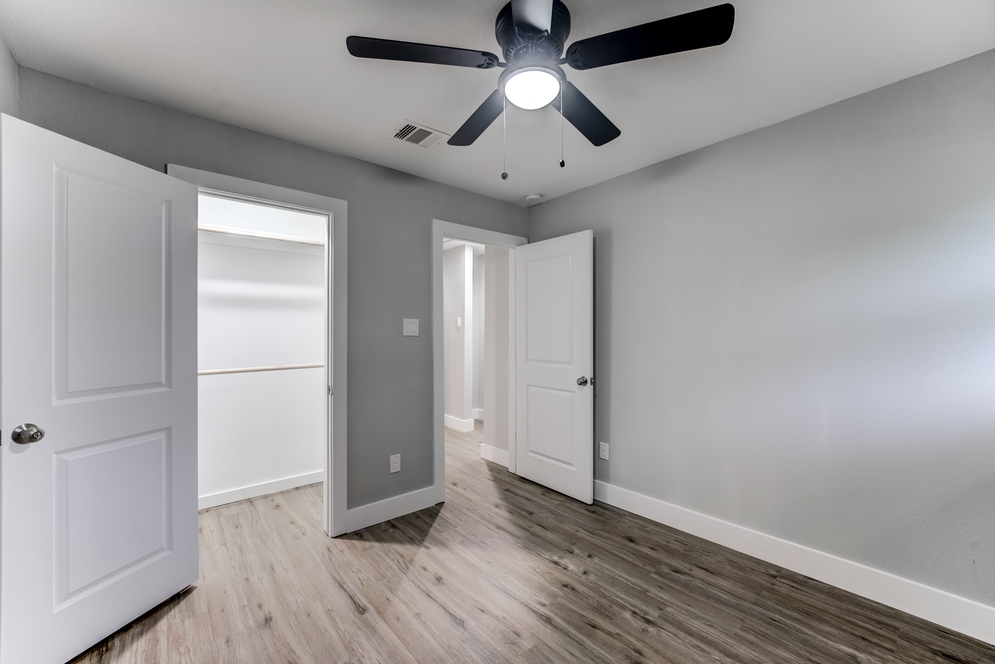 5535 Elm Spring Drive Houston, TX 77048 - Photo 32 of 39