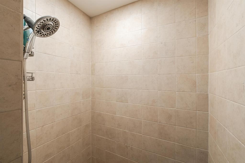 121 Spring Cove Dripping Springs, TX 78620 - Photo 28 of 40
