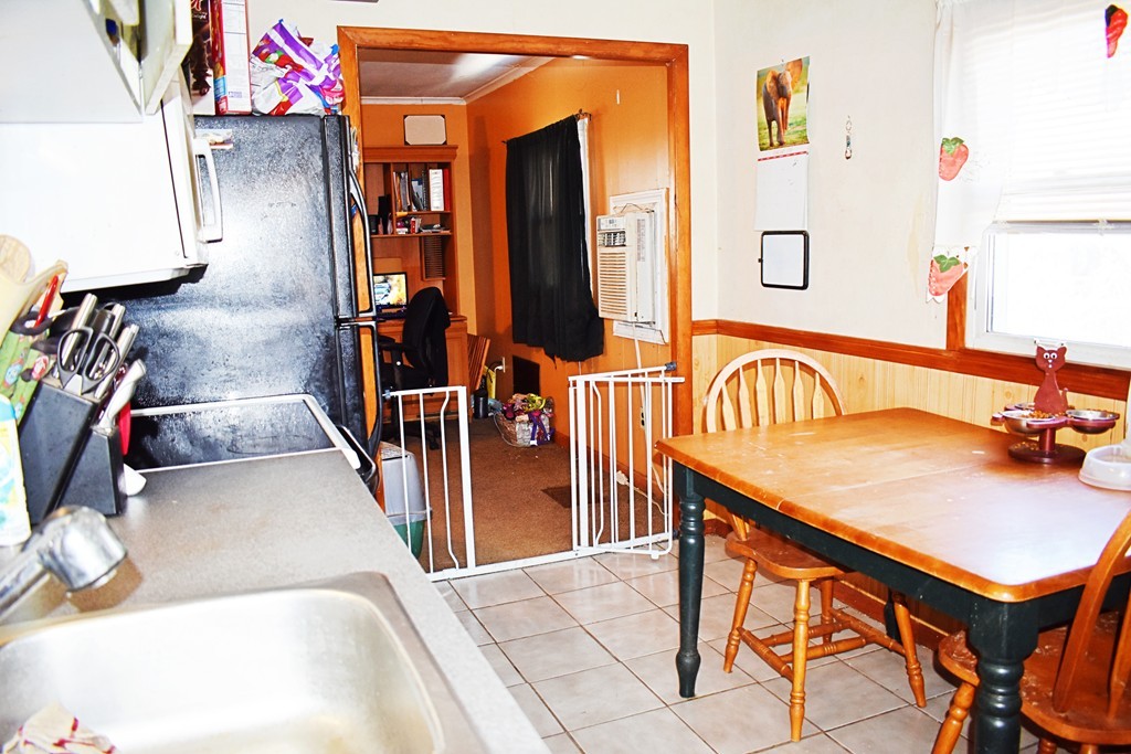 5 Ansara Street Springfield, MA 01104 - Photo 6 of 14 a view of a living room
