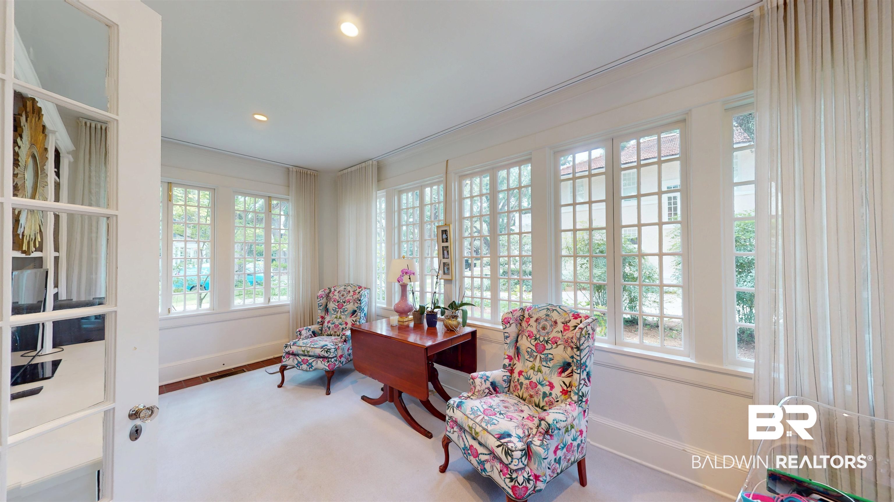211 Lanier Avenue Mobile, AL 36607 - Photo 14 of 73 Sitting room with carpet flooring, crown molding, and recessed lighting