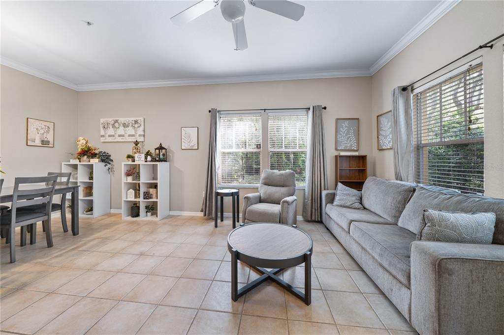 9177 Southwest 52nd Road, Unit E103 Gainesville, FL 32608 - Photo 7 of 47