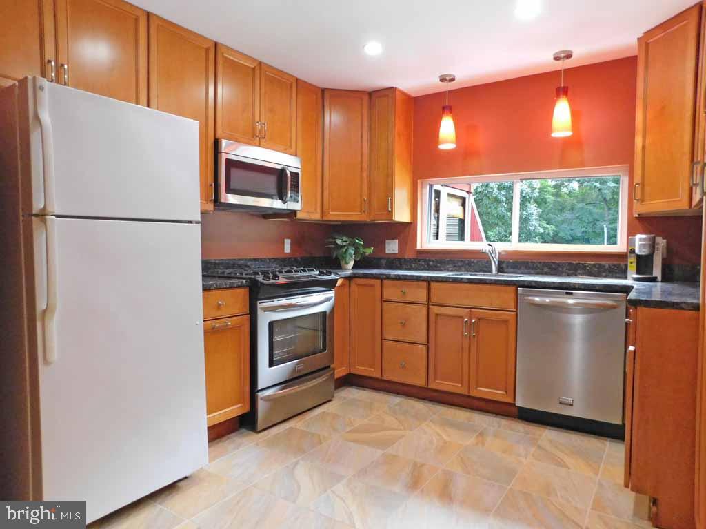 8800 Blue Grass Road Philadelphia, PA 19152 - Photo 16 of 35 Gallery Image 16