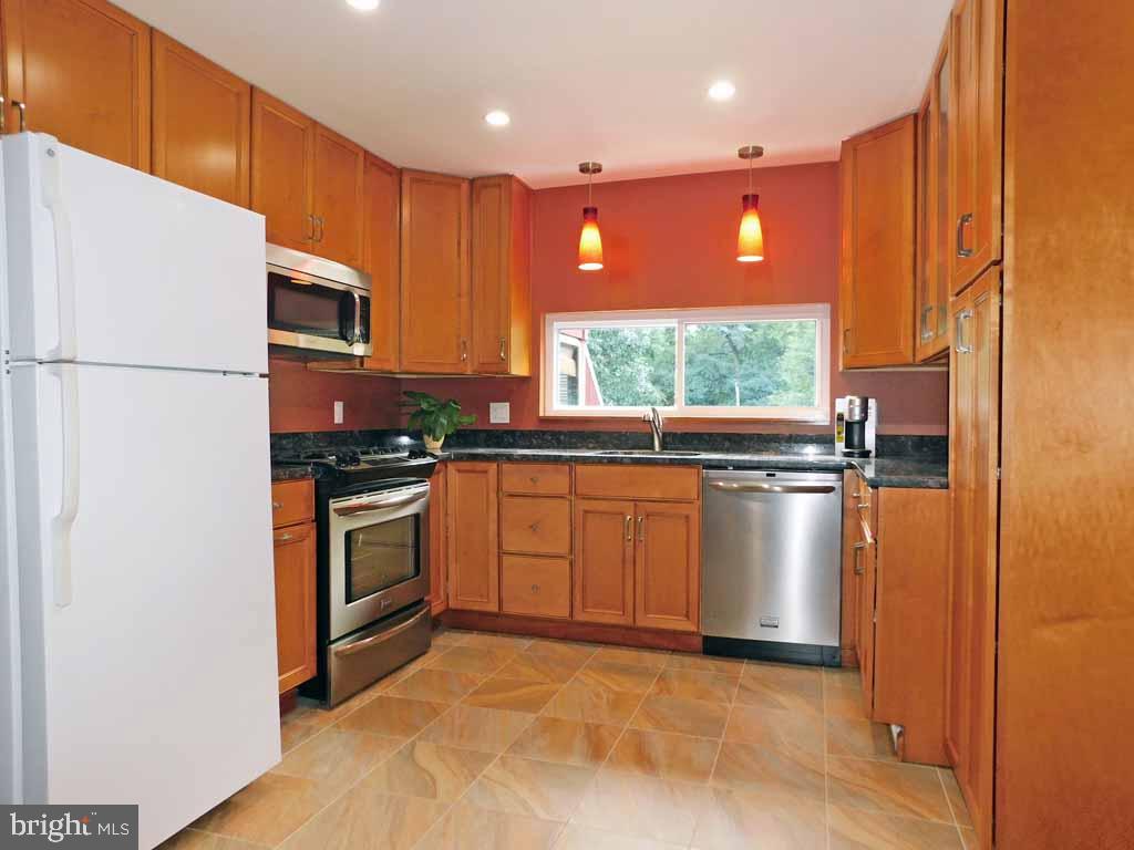 8800 Blue Grass Road Philadelphia, PA 19152 - Photo 17 of 35 Gallery Image 17