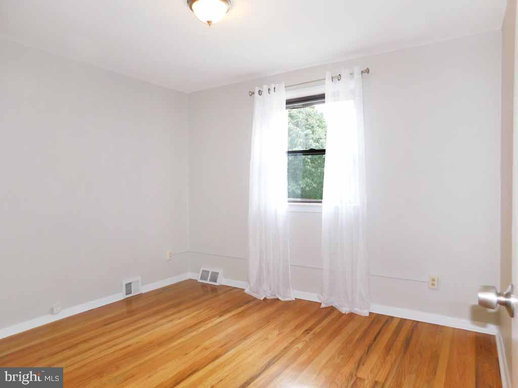 8800 Blue Grass Road Philadelphia, PA 19152 - Photo 21 of 35 Gallery Image 21