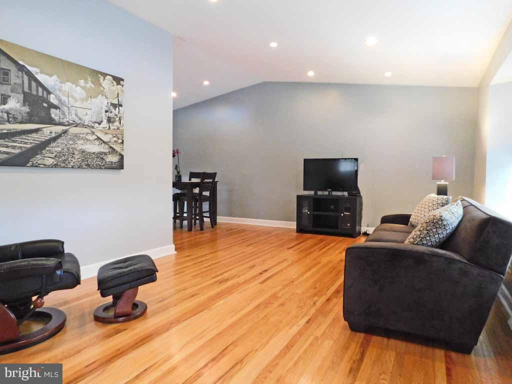 8800 Blue Grass Road Philadelphia, PA 19152 - Photo 7 of 35 Gallery Image 7