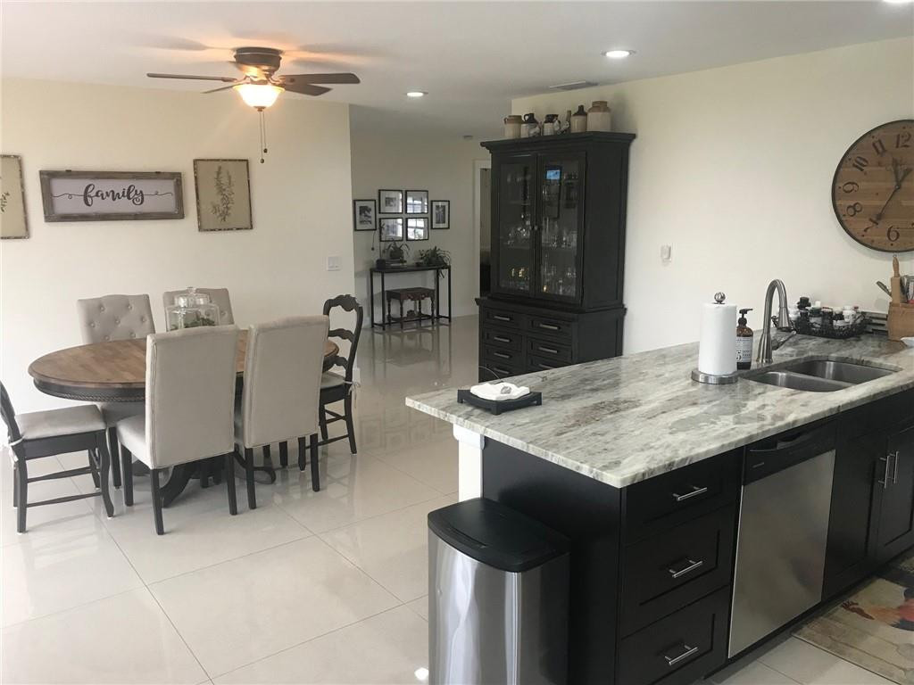 26 West Mango Road Lake Worth, FL 33467 - Photo 6 of 24 Photo 6