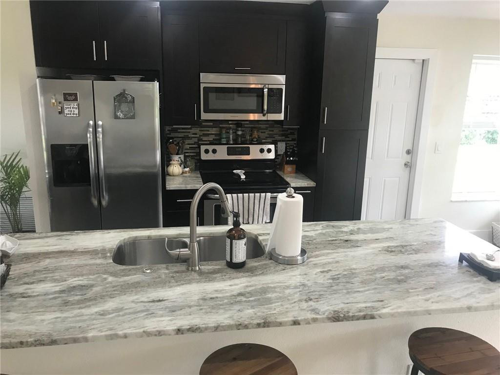26 West Mango Road Lake Worth, FL 33467 - Photo 7 of 24 Photo 7