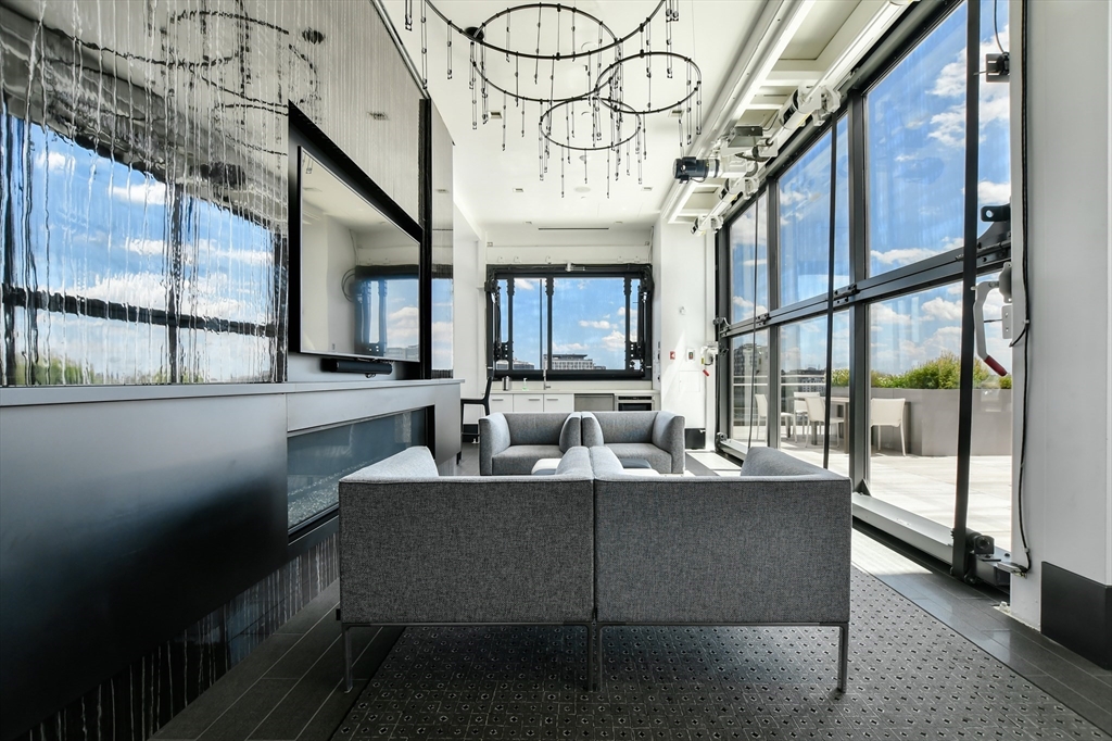 40 Traveler Street, Unit 710 Boston, MA 02118 - Photo 24 of 27