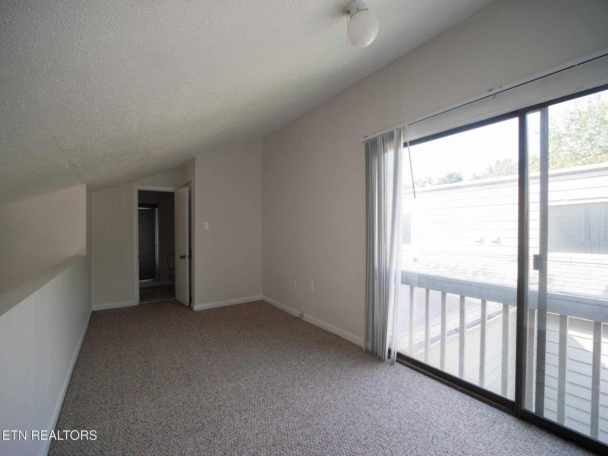 560 Lost Tree Lane Knoxville, TN 37934 - Photo 24 of 40