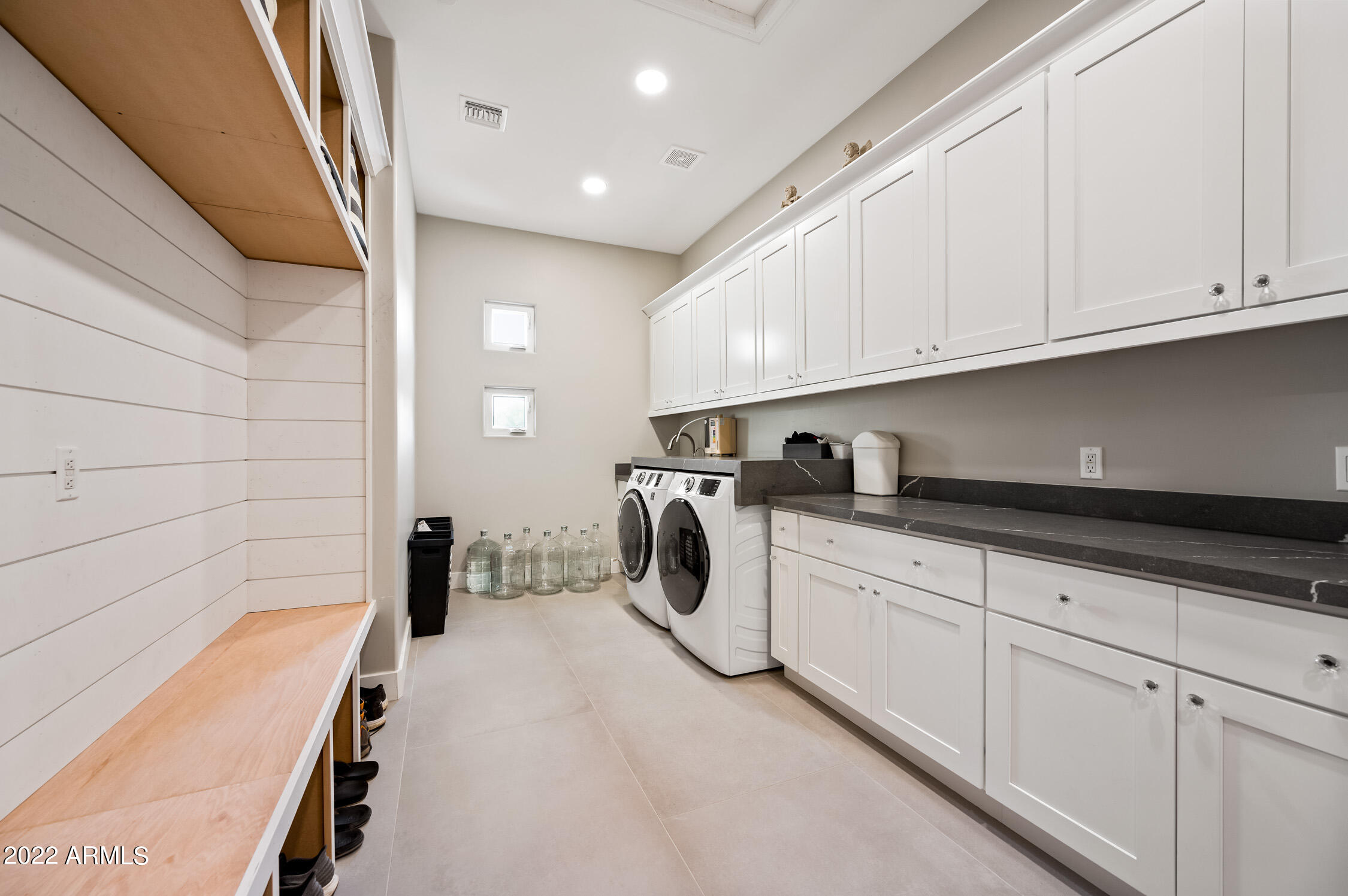 10651 East Cactus Road Scottsdale, AZ 85259 - Photo 14 of 59 ocupix-10651ECR-50