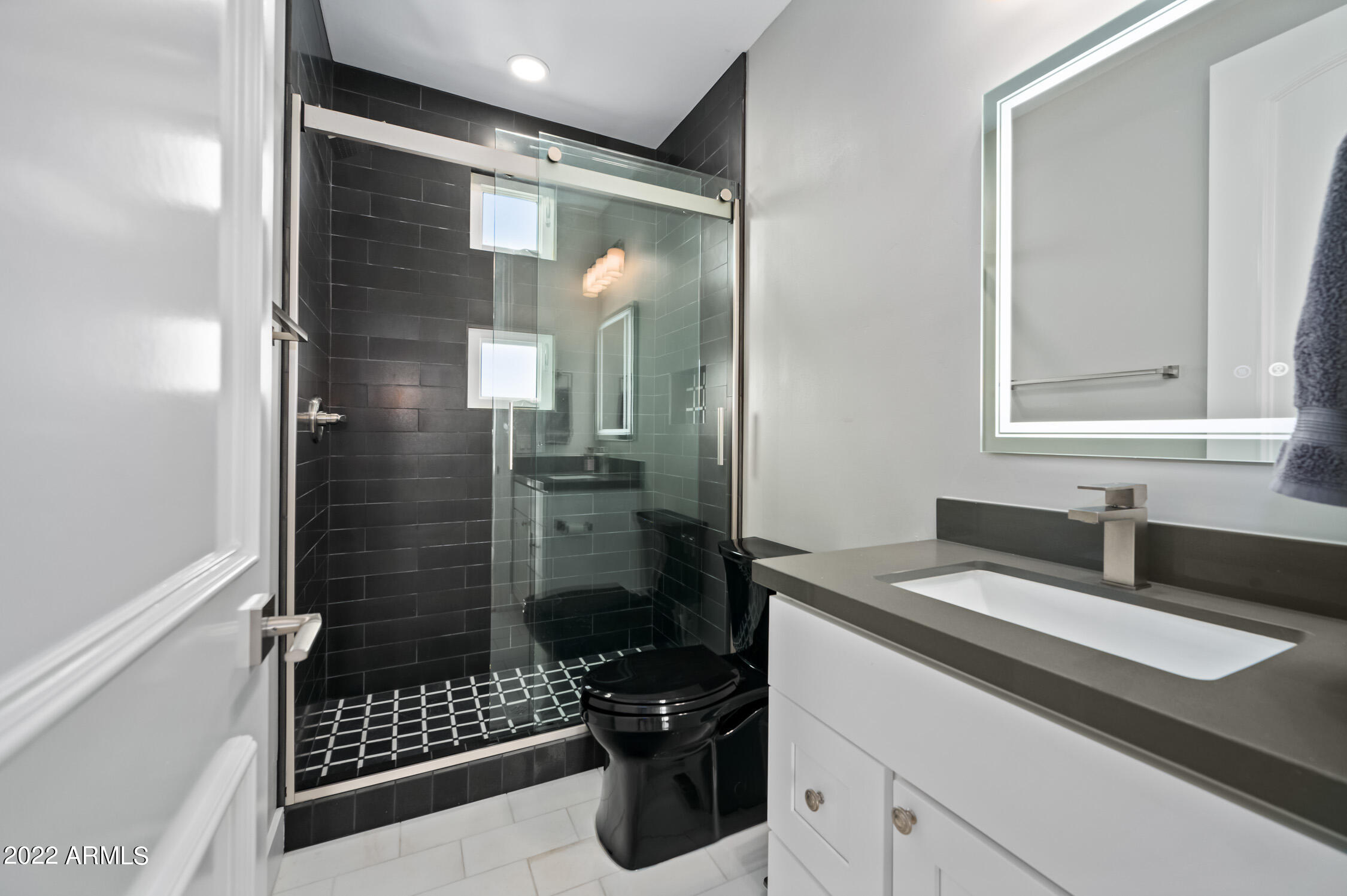 10651 East Cactus Road Scottsdale, AZ 85259 - Photo 41 of 59 ocupix-10651ecr-32