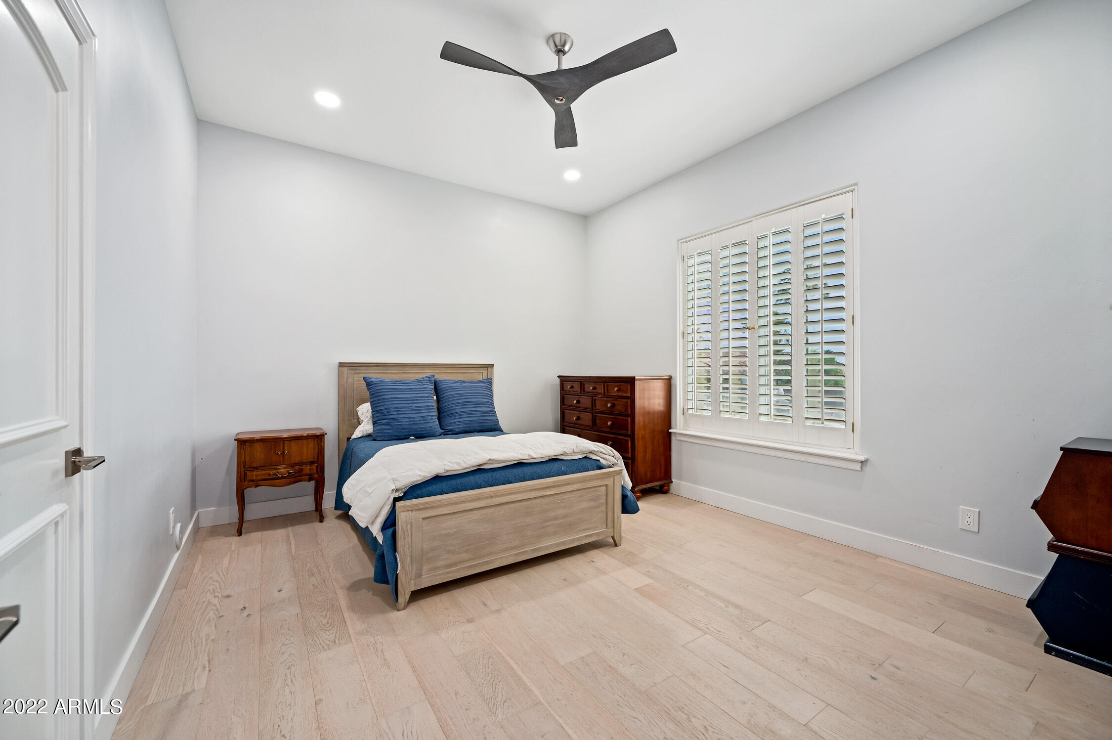 10651 East Cactus Road Scottsdale, AZ 85259 - Photo 9 of 59 ocupix-10651ECR-40