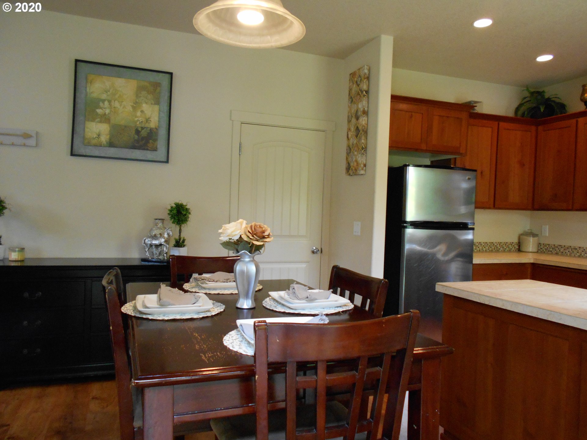 489 Raber Road Eugene, OR 97402 - Photo 10 of 27 Gallery Image 10