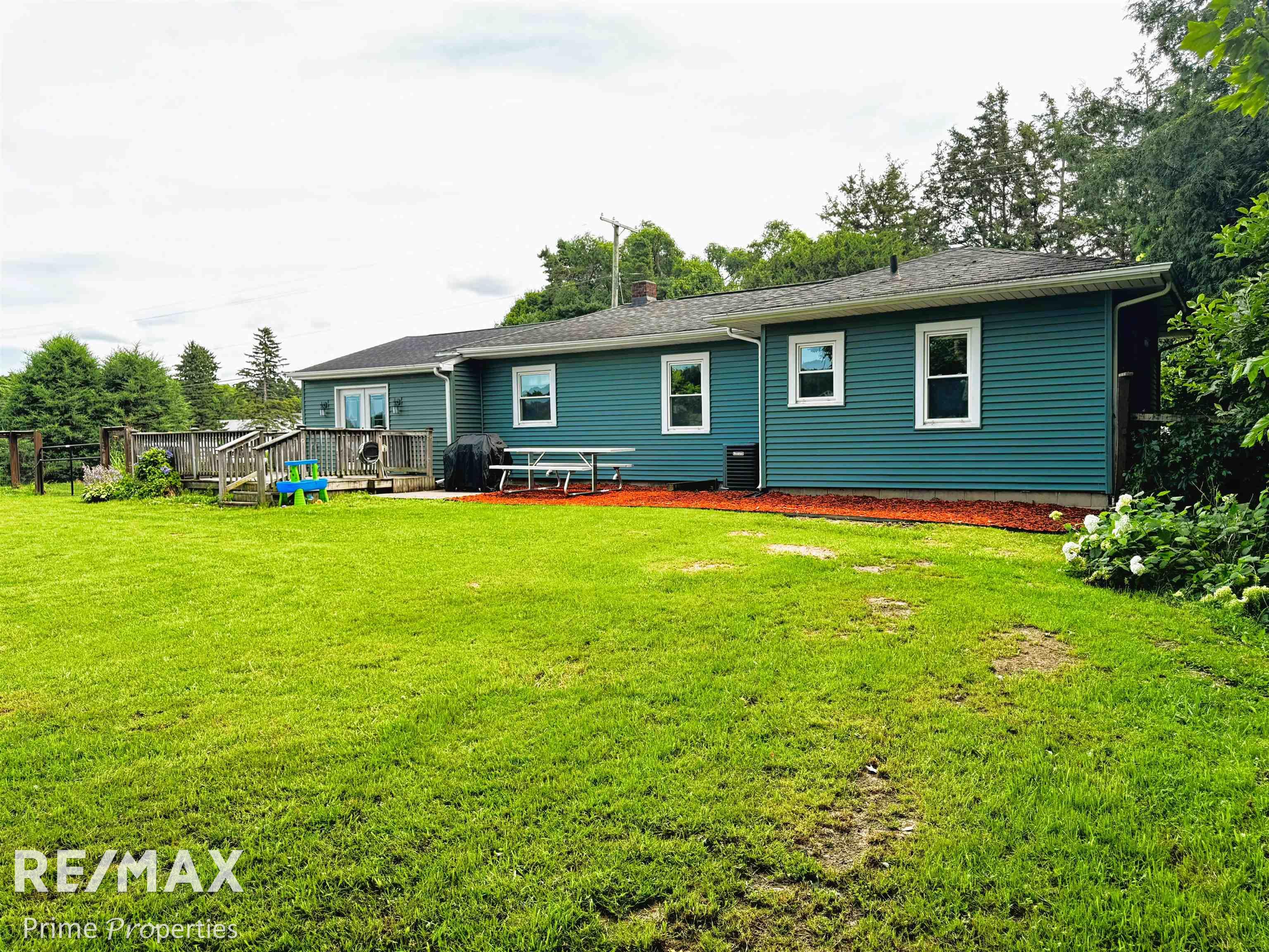 1561 East Caro Road Caro, MI 48723 - Photo 21 of 67 50182446-d84f822c-aed8-4eba-a681-cd61a63d094d.JPG