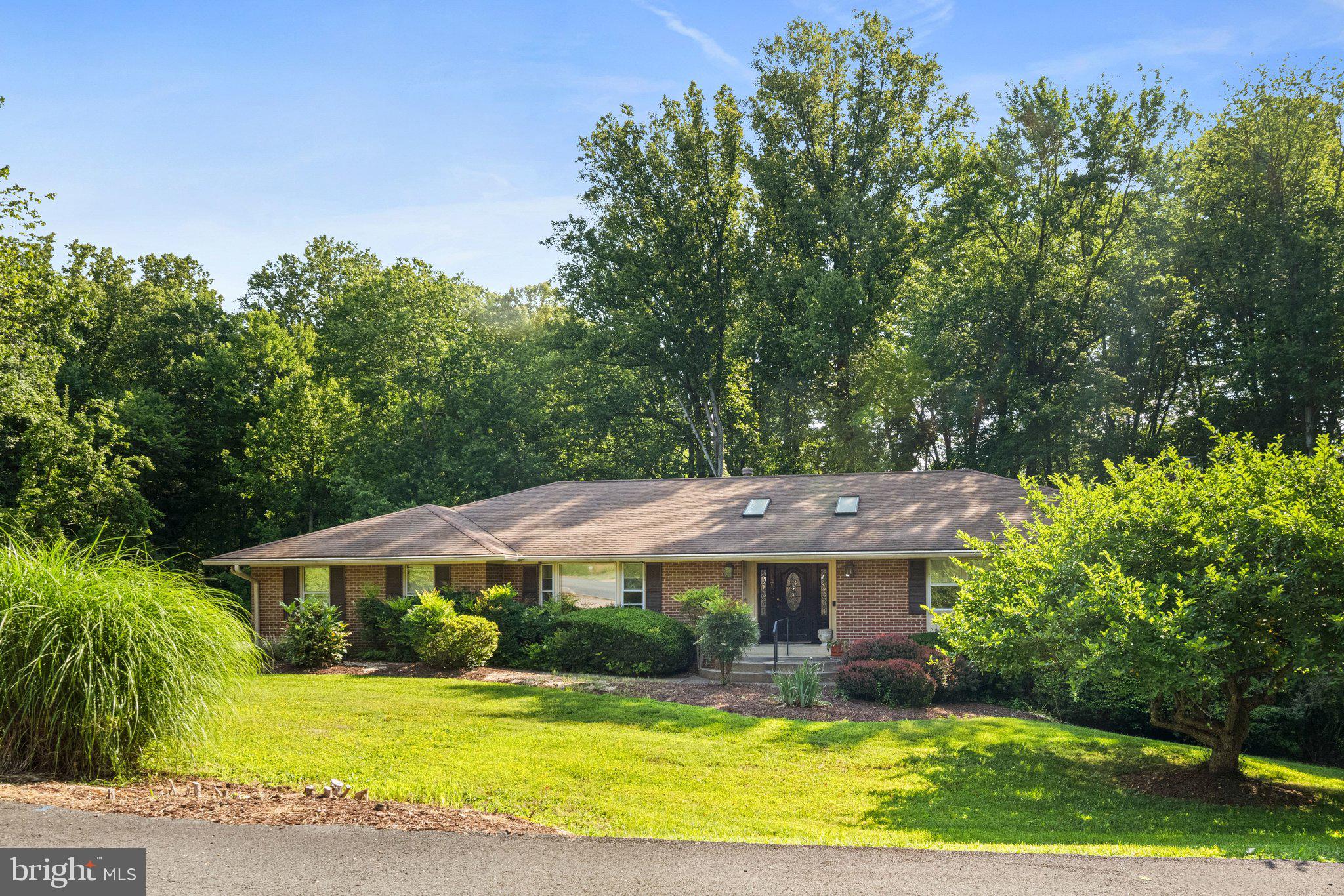 12104 Vale Road Oakton, VA 22124 - Photo 1 of 15