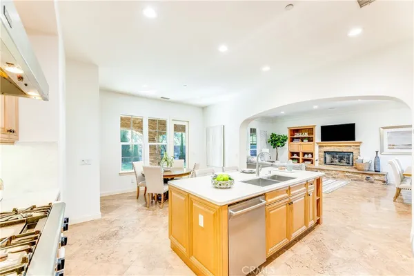 $9,500 | 38 Woodcrest, Irvine, CA 92603