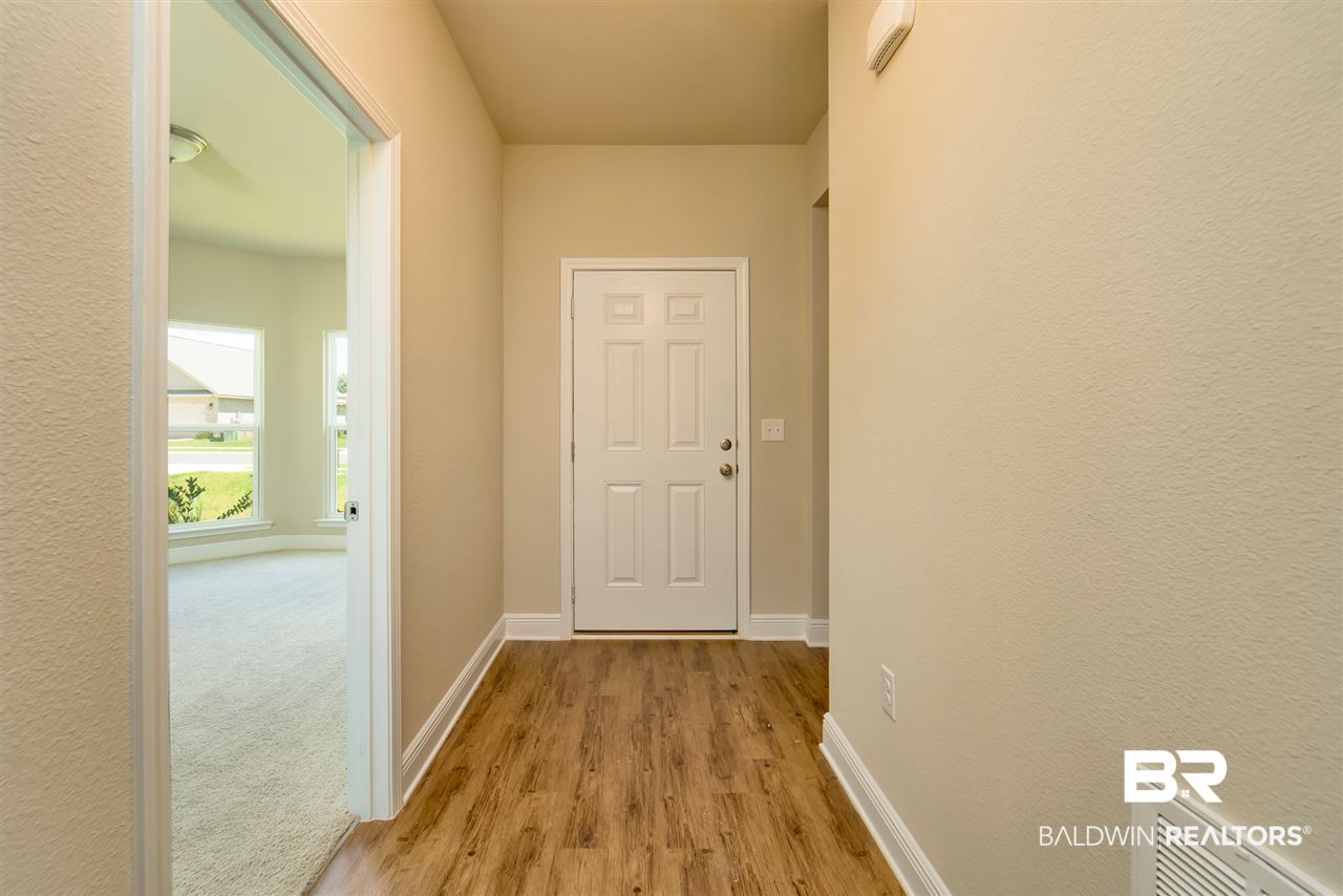 9405 Impala Drive Foley, AL 36535 - Photo 4 of 18 Foyer