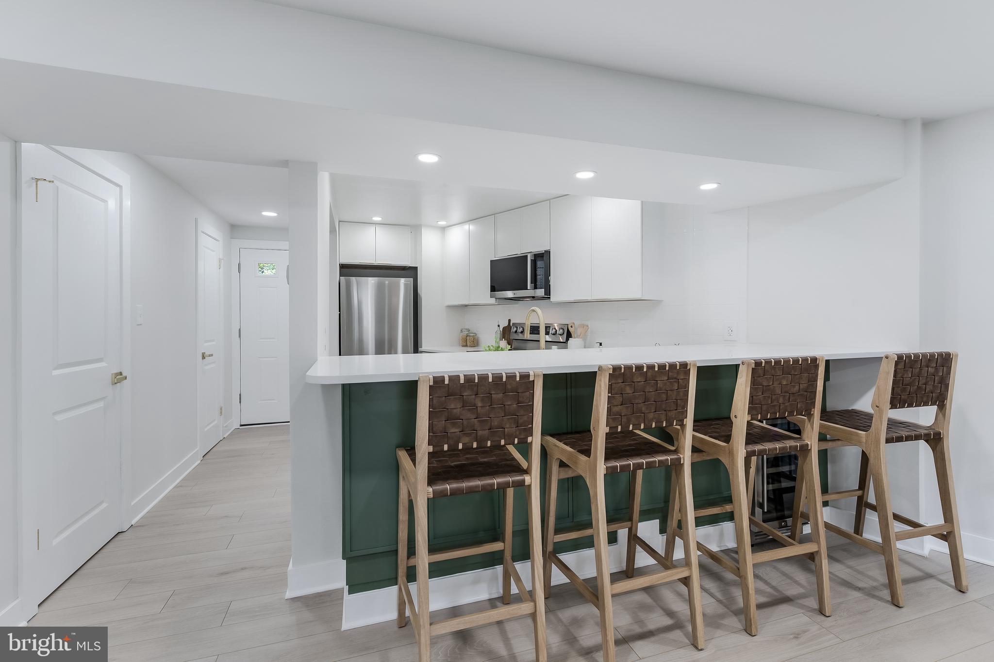11213 Silentwood Lane Reston, VA 20191 - Photo 13 of 33