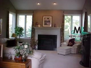 1778 Chase Rochester, MI 48307 - Photo 4 of 9 822751-3.JPG